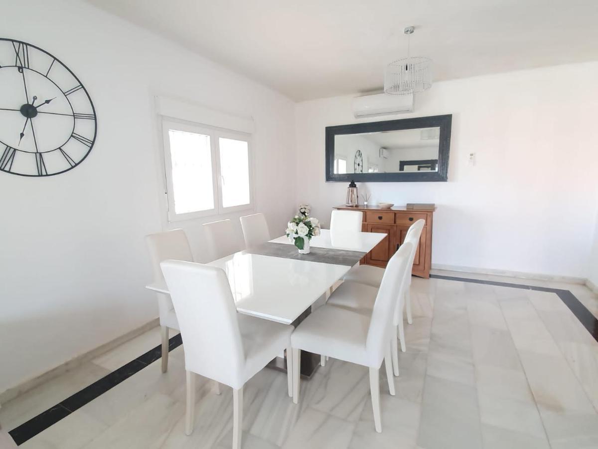 Beautiful 5 Bedroom Villa, Sea Views, Private Pool, Estepona Newly Refurbished Exterior foto