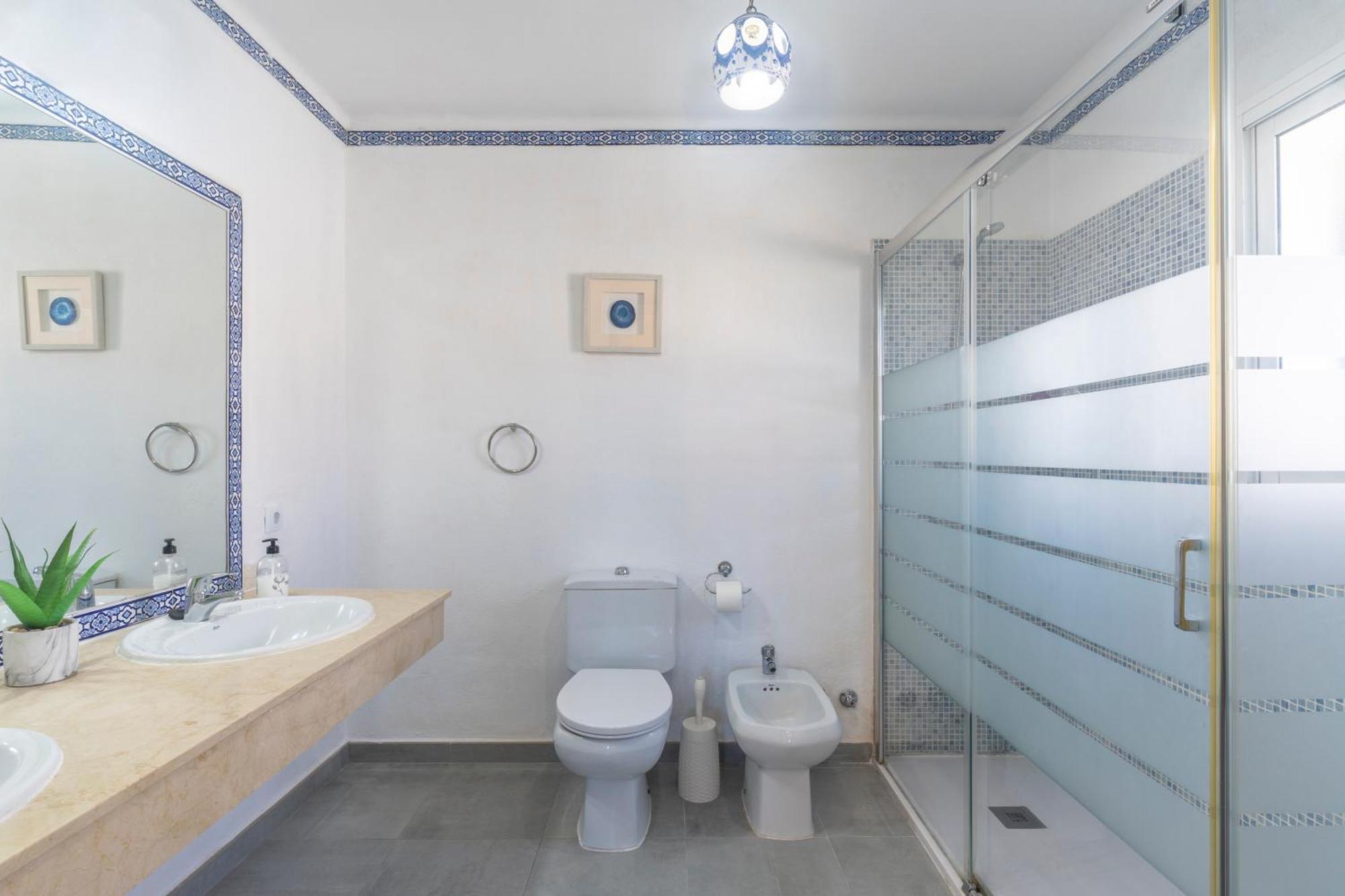 Beautiful 5 Bedroom Villa, Sea Views, Private Pool, Estepona Newly Refurbished Exterior foto